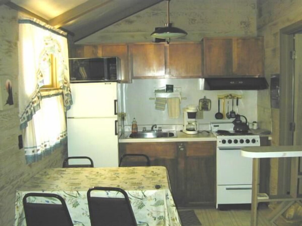 Woodland Motor Lodge - photo 45