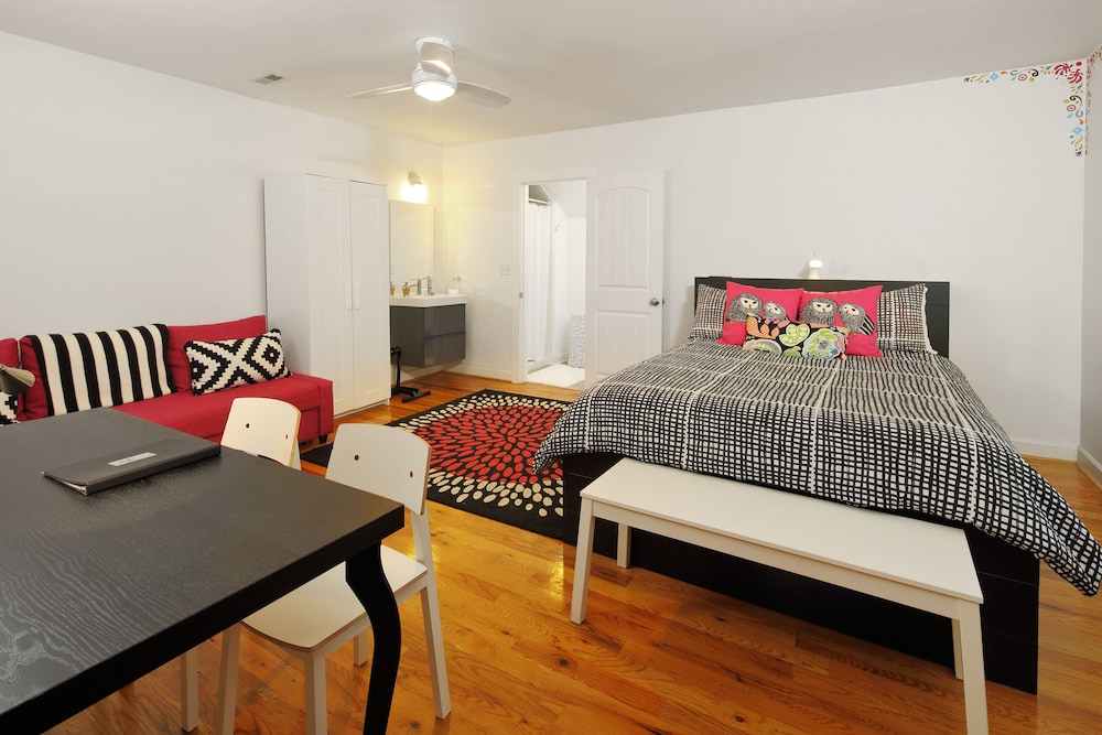 Swamp Rabbit Inn - photo 26