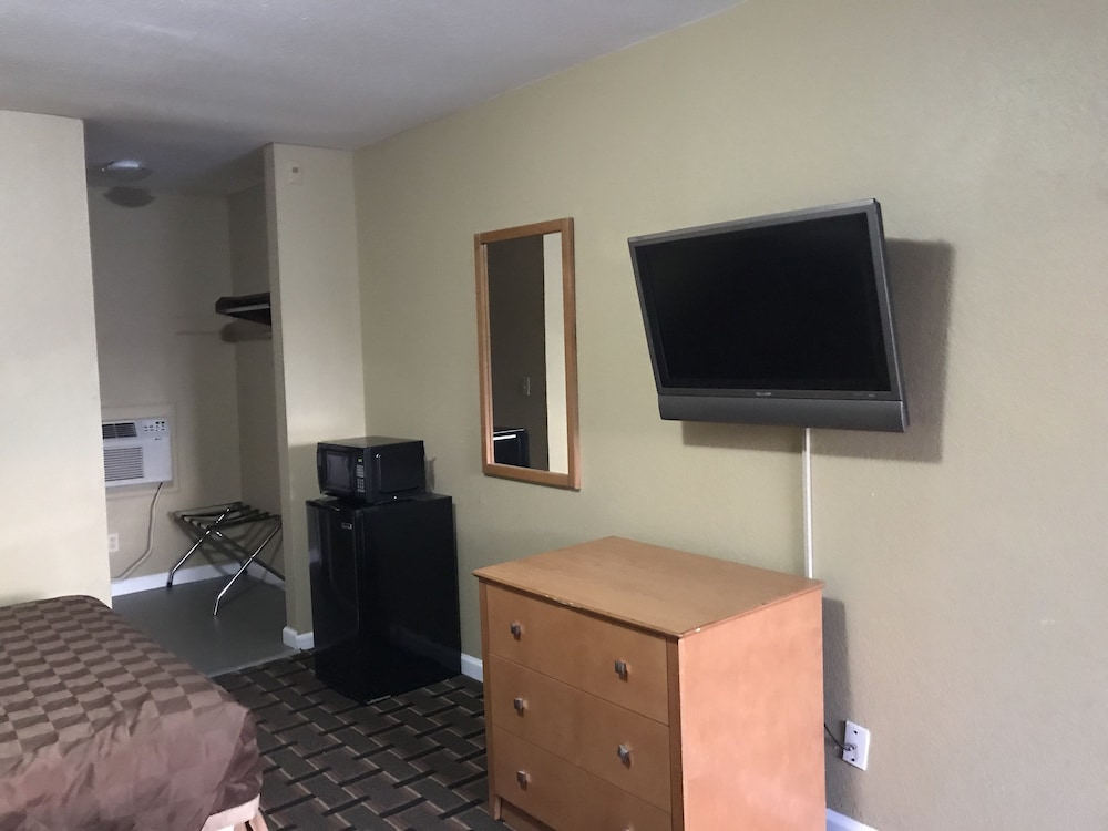 Princess Motel Maryville - photo 3