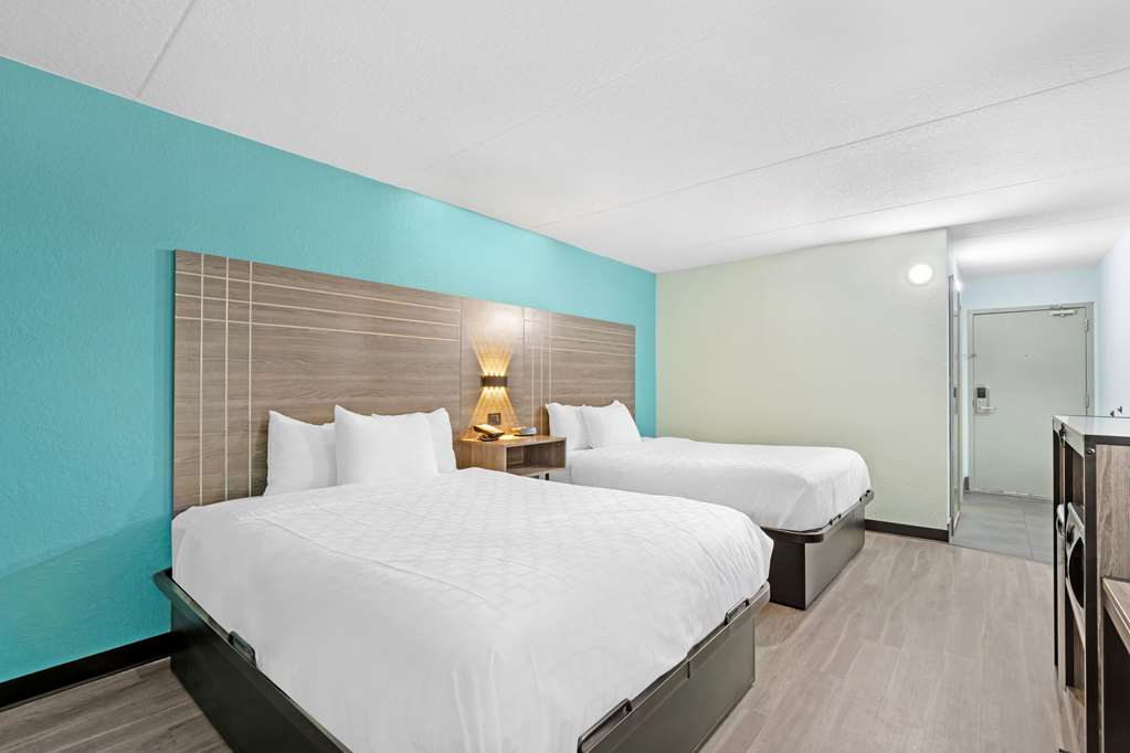 Clarion Inn Des Moines Airport - photo 13