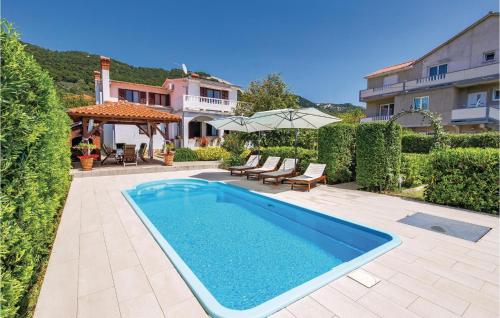 Stunning Home In Banjol — 4-Star Luxury Hotel in Banjol, Croatia