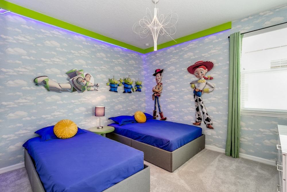 1834cvt New Solara 9 Bedroom 6 Bathroom Resort - photo 6