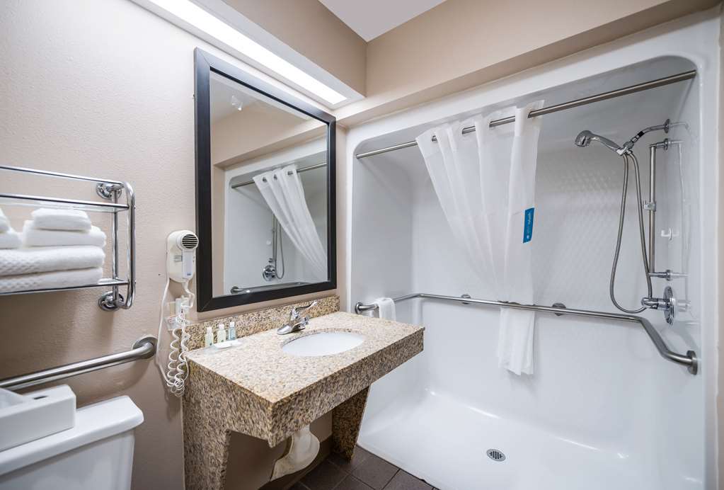 Quality Inn Jacksonville near Little Rock Air Force Base - photo 29
