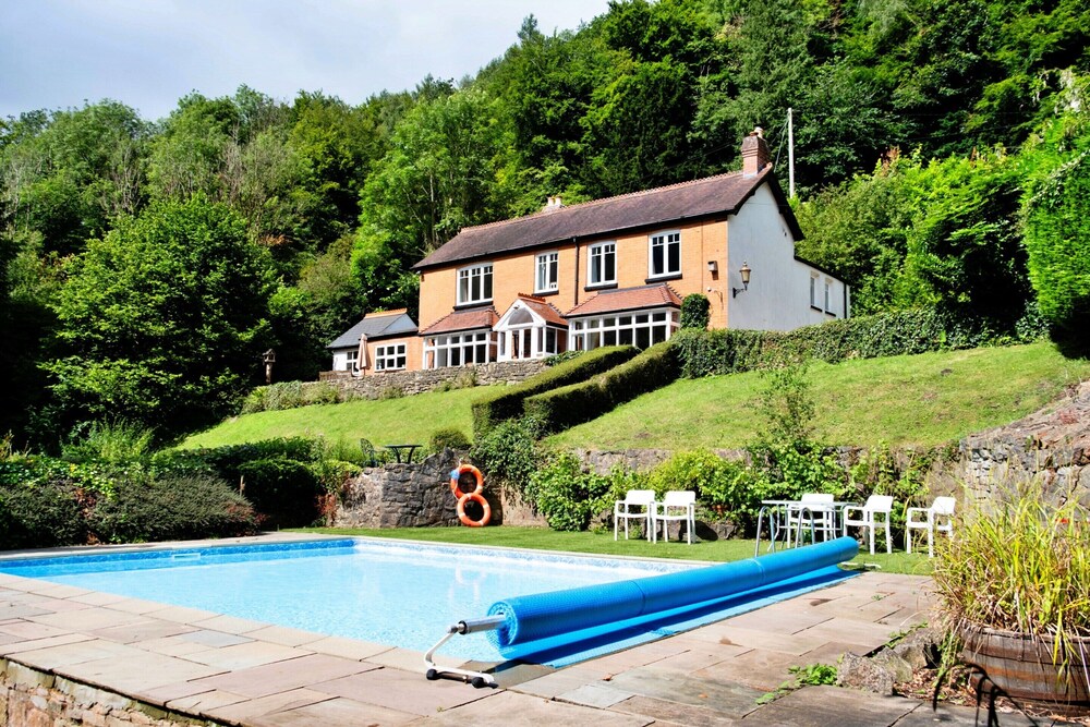 Finest Retreats Riversdale Lodge — 4-Star Luxury Hotel in Ross On Wye, United Kingdom