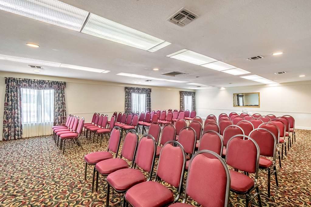 Clarion Inn & Suites Central Clearwater Beach - photo 66
