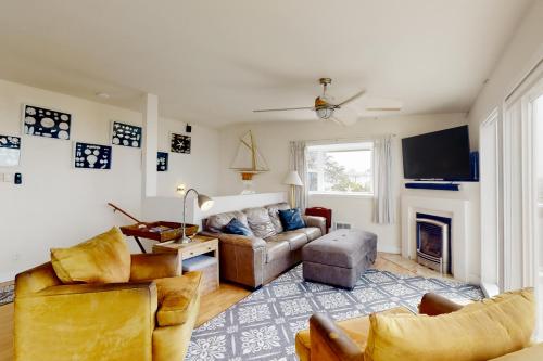 Harbor SeaShell in Lincoln, United States