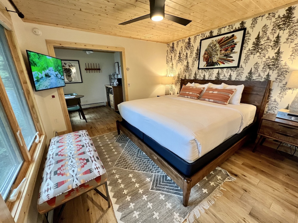 Thomsonite Beach Inn - photo 29