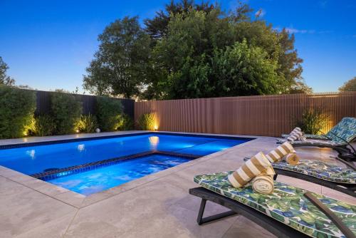 Villa Alessandro Mornington Peninsula Luxury Accommodation — 4-Star Luxury Hotel in Tootgarook, Australia