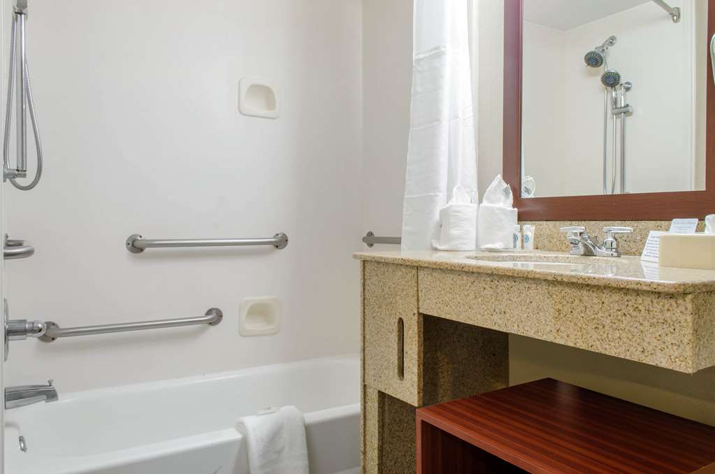 Comfort Inn & Suites Biloxi D'Iberville - photo 17