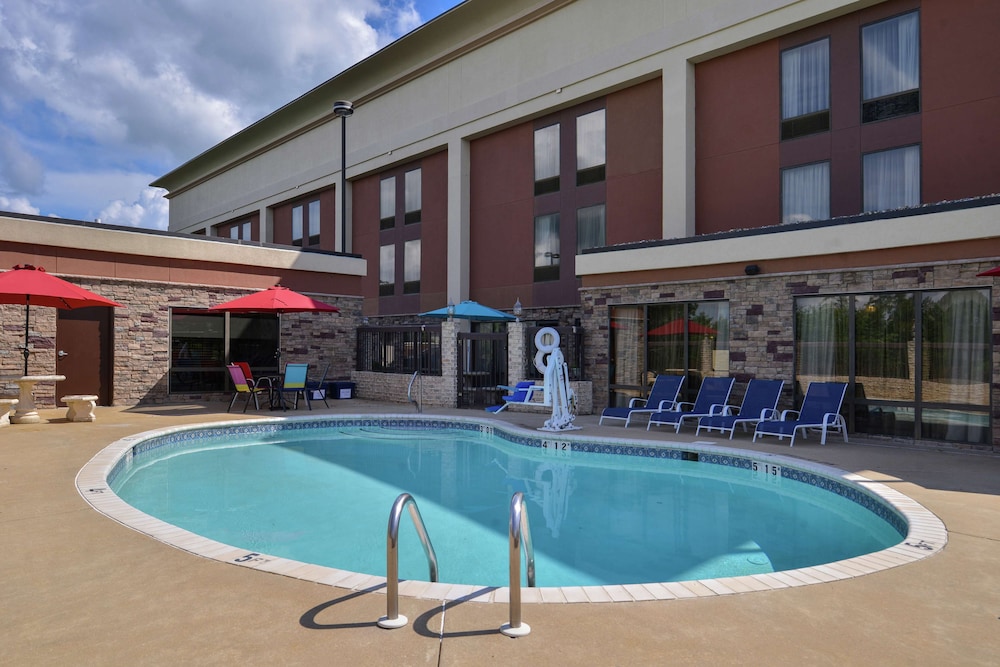 Hampton Inn South Hill - photo 45