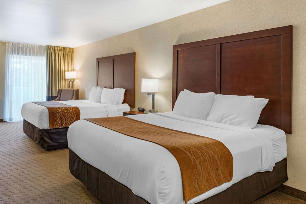 Comfort Inn & Suites Lincoln City - photo 13