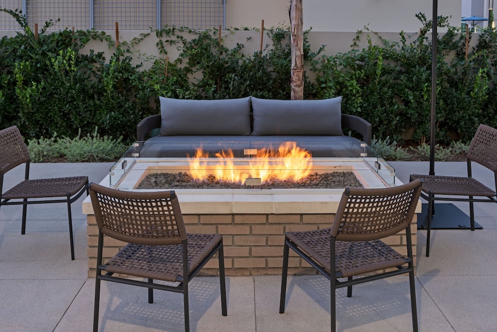 Residence Inn Chatsworth - photo 31