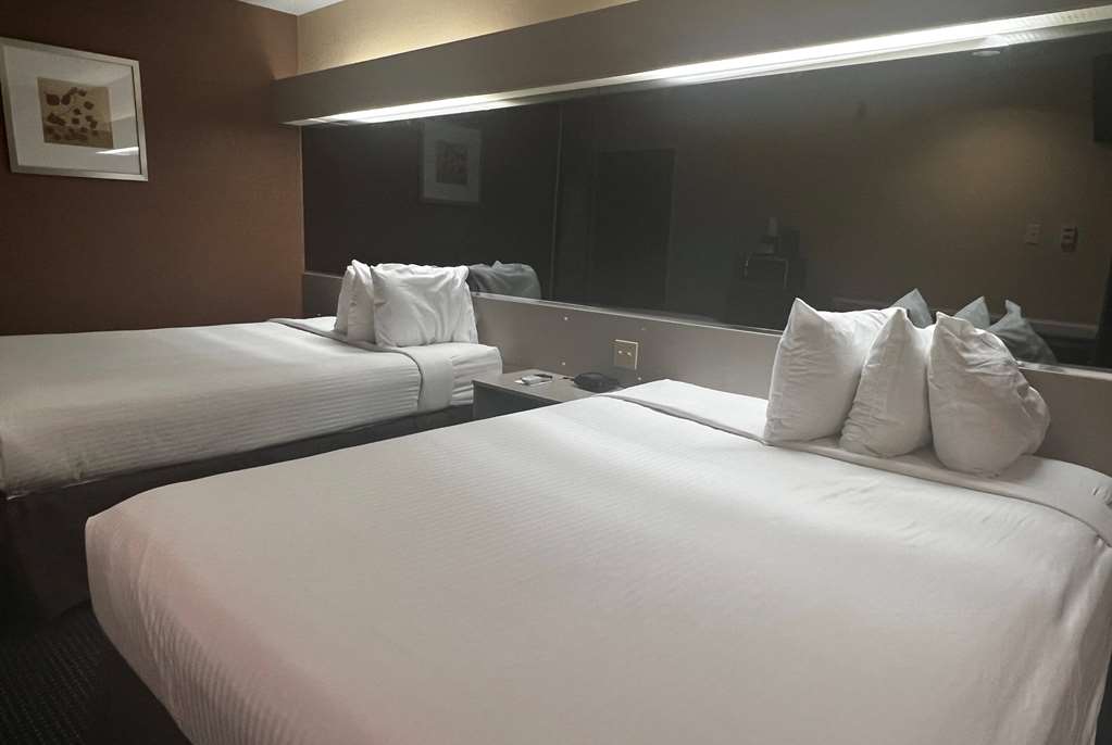 Microtel Inn & Suites by Wyndham Houston - photo 7