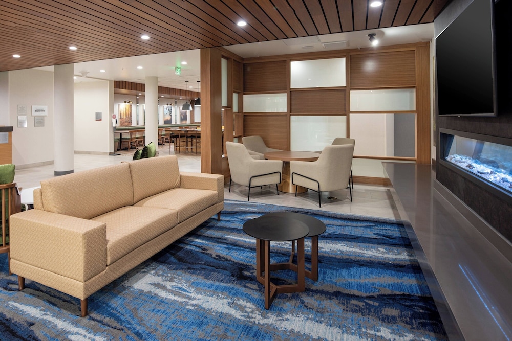 Fairfield Inn & Suites by Marriott Anaheim Los Alamitos - photo 6