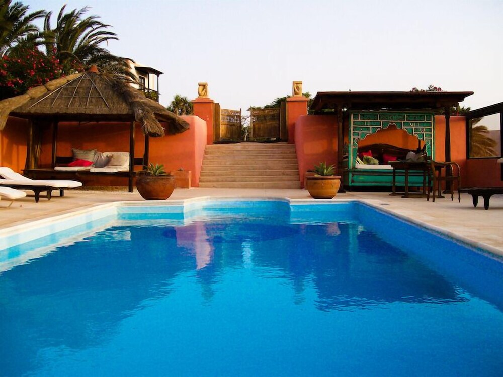 Casa El Morro — 4-Star Luxury Hotel in Yaiza, Spain