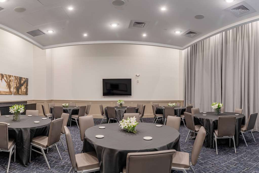 TRYP by Wyndham Savannah Downtown Historic District - photo 32