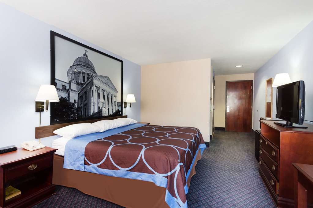 Super 8 by Wyndham Indianola - photo 10