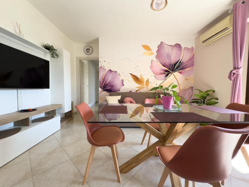 AgoRa Family House — 4-Star Luxury Hotel in Quartucciu, Italy