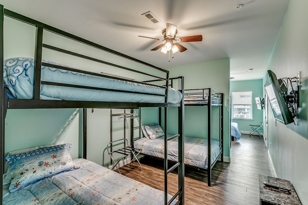 Together Resorts Cherry Grove Resort at 204 54th A - photo 6