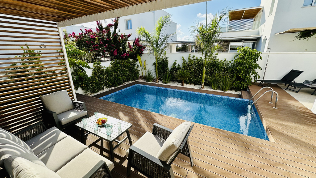 Luxury Paradise Villa — 4-Star Luxury Hotel in Paphos, Cyprus
