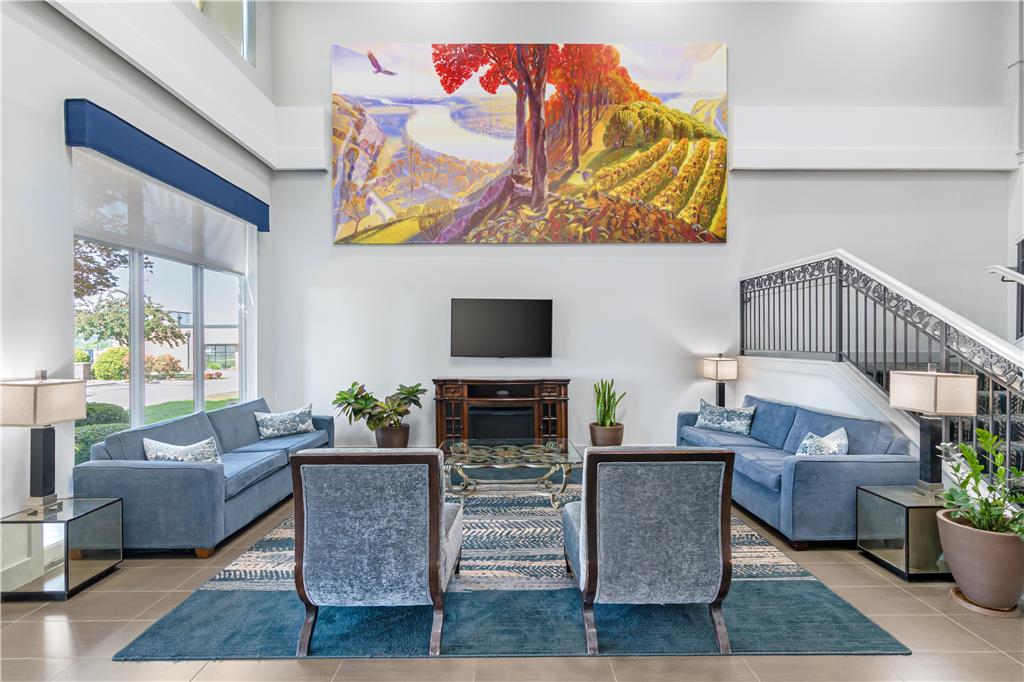 Best Western Plus Washington Hotel - photo 39