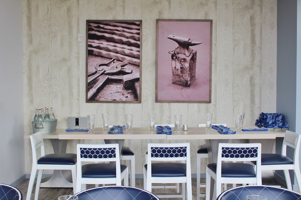 Hotel Indigo Old Town Alexandria by IHG - photo 28