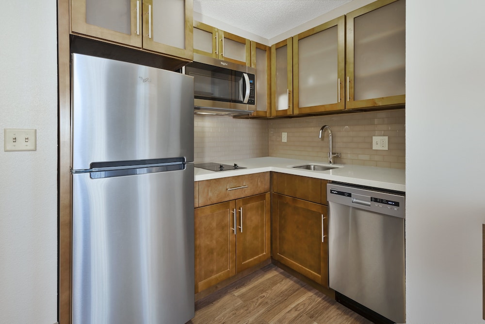 Staybridge Suites Columbia by IHG - photo 34