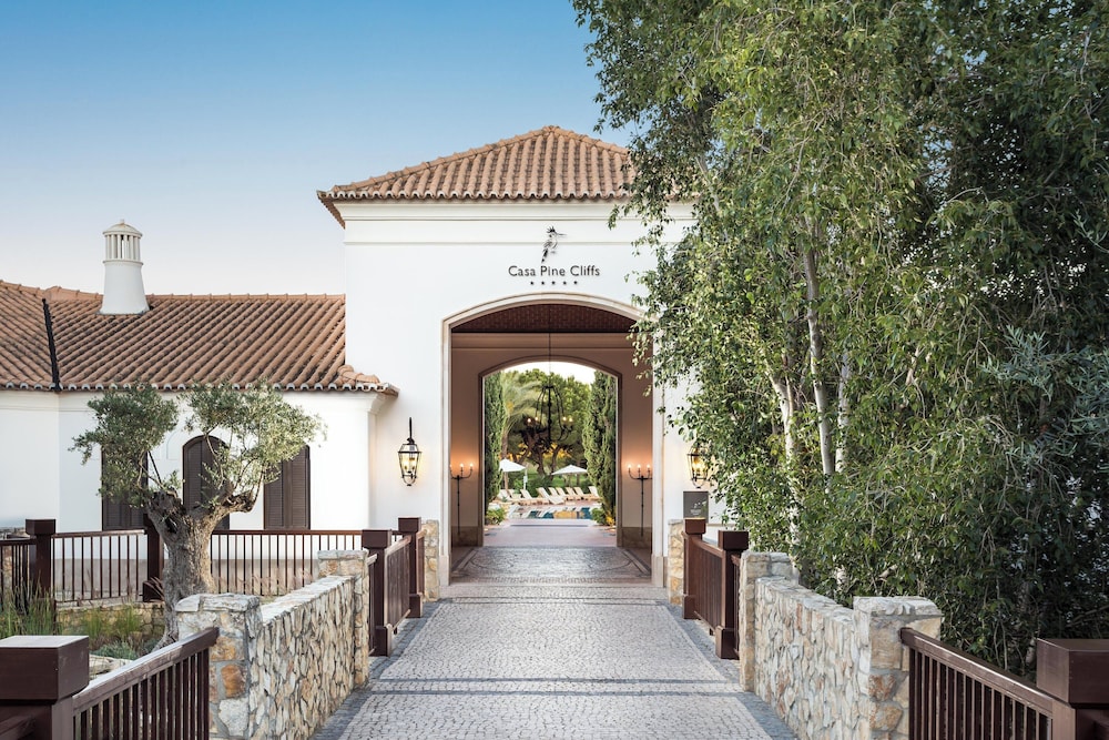 Pine Cliffs Residence a Luxury Collection Resort Algarve