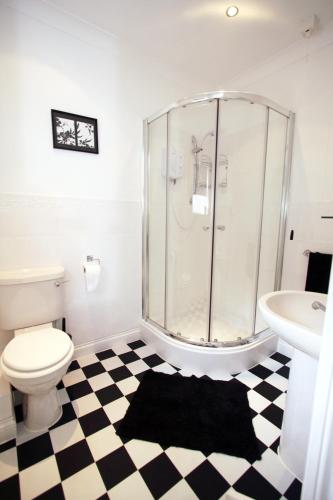 Aristocrat Guest House — 4-Star Luxury Hotel in Cleethorpes, United Kingdom