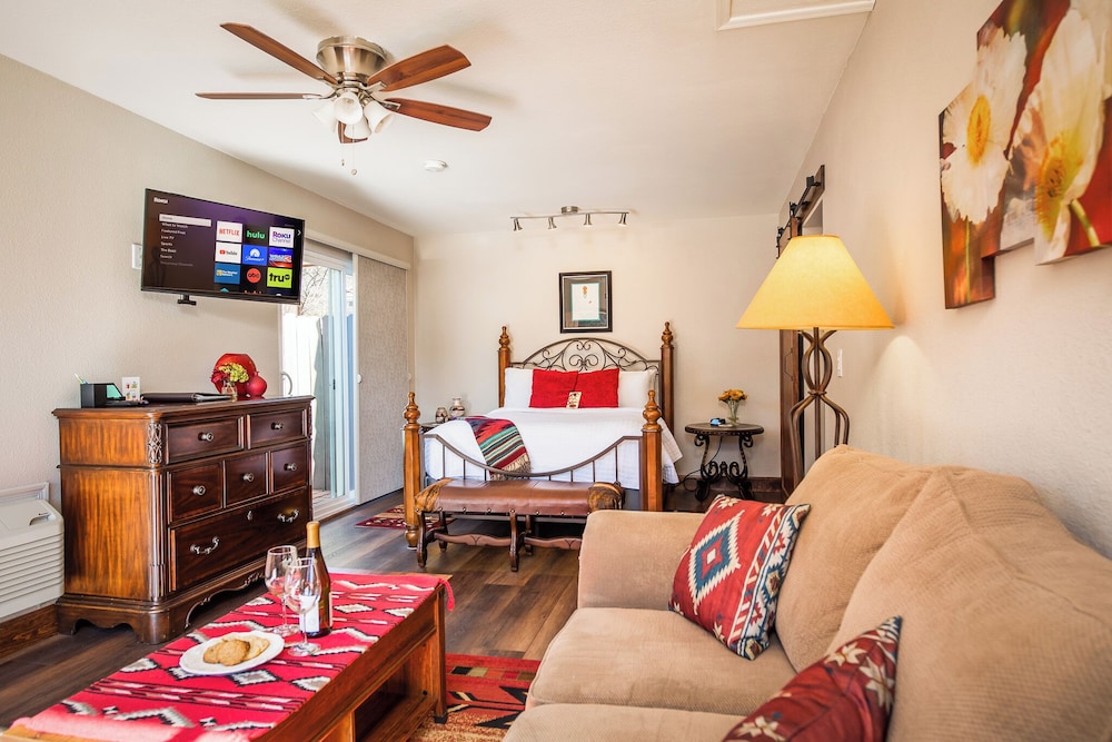 Whispering Creek Bed & Breakfast - photo 17