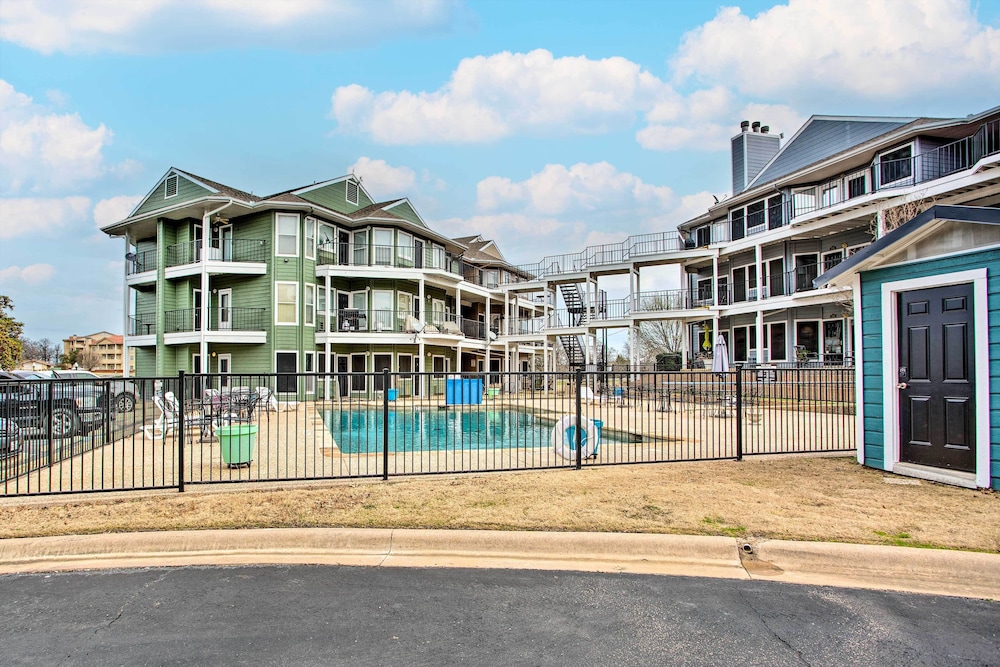 Texoma Lakefront in Tanglewood Golf Resort - featured photo
