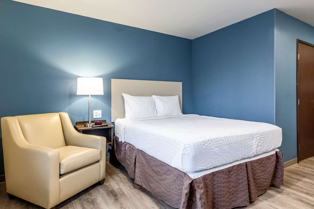 WoodSpring Suites Indianapolis Castleton - photo 15