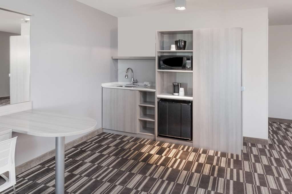 Microtel Inn & Suites by Wyndham West Fargo Medical Center - photo 10