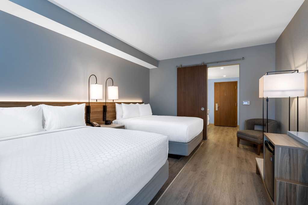 Wyndham Garden Miami International Airport - photo 22