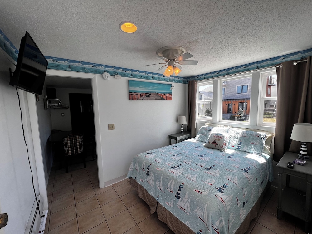 Green Dolphin Motel - photo 13