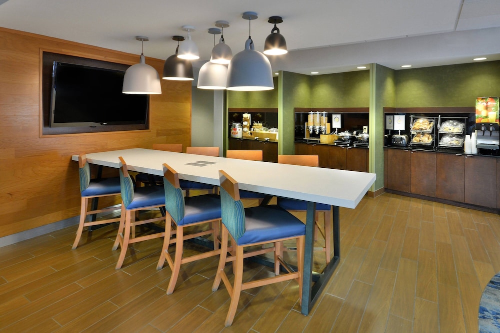 Fairfield Inn & Suites by Marriott Charlottesville North - photo 33