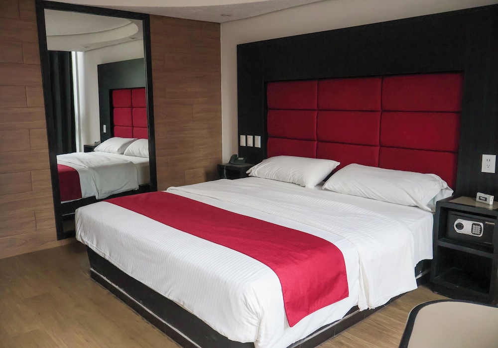 Hotel Embassy