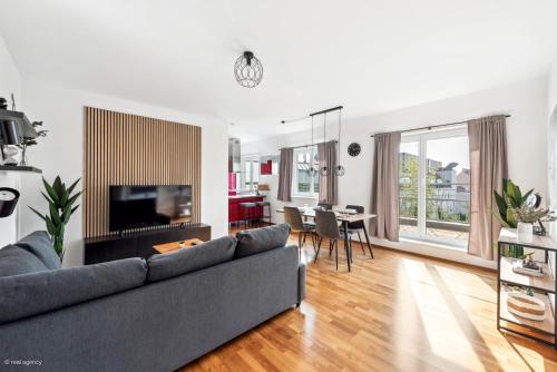 Bernhards Penthouse Stadthalle Klima & Terrasse — 4-Star Luxury Hotel in Vienna, Austria