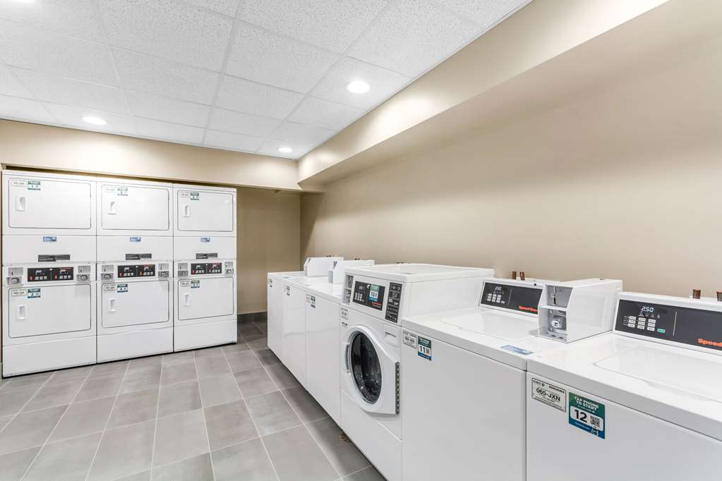Everhome Suites Lexington Horse Park - photo 39