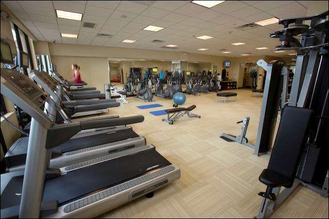 Florida Hotel & Conference Center in the Florida Mall - photo 3