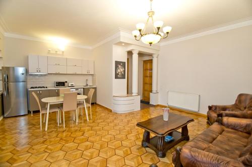 Seaside Luxury Apartment