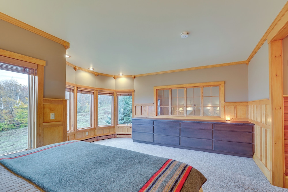 Ski in ski out w Sauna in Jay Ski Peak Resort - photo 8