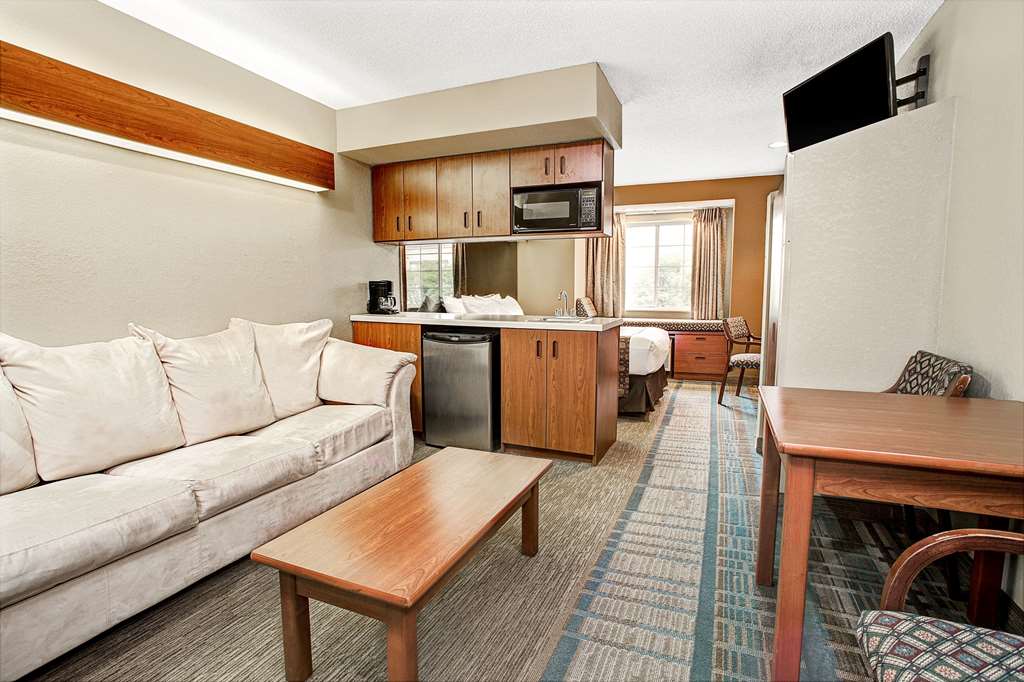 Microtel Inn & Suites by Wyndham Mason Kings Island - photo 11