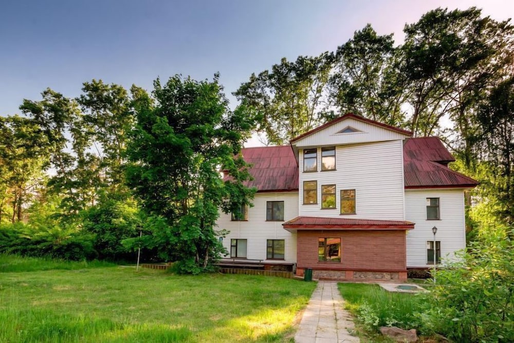 Bkc Country — hotel in Sosnovyy Bor