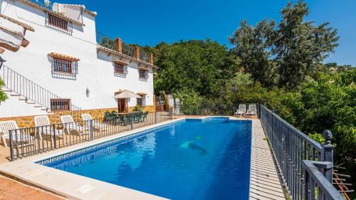 Rufino Iznájar by Ruralidays — 4-Star Luxury Hotel in Iznajar, Spain