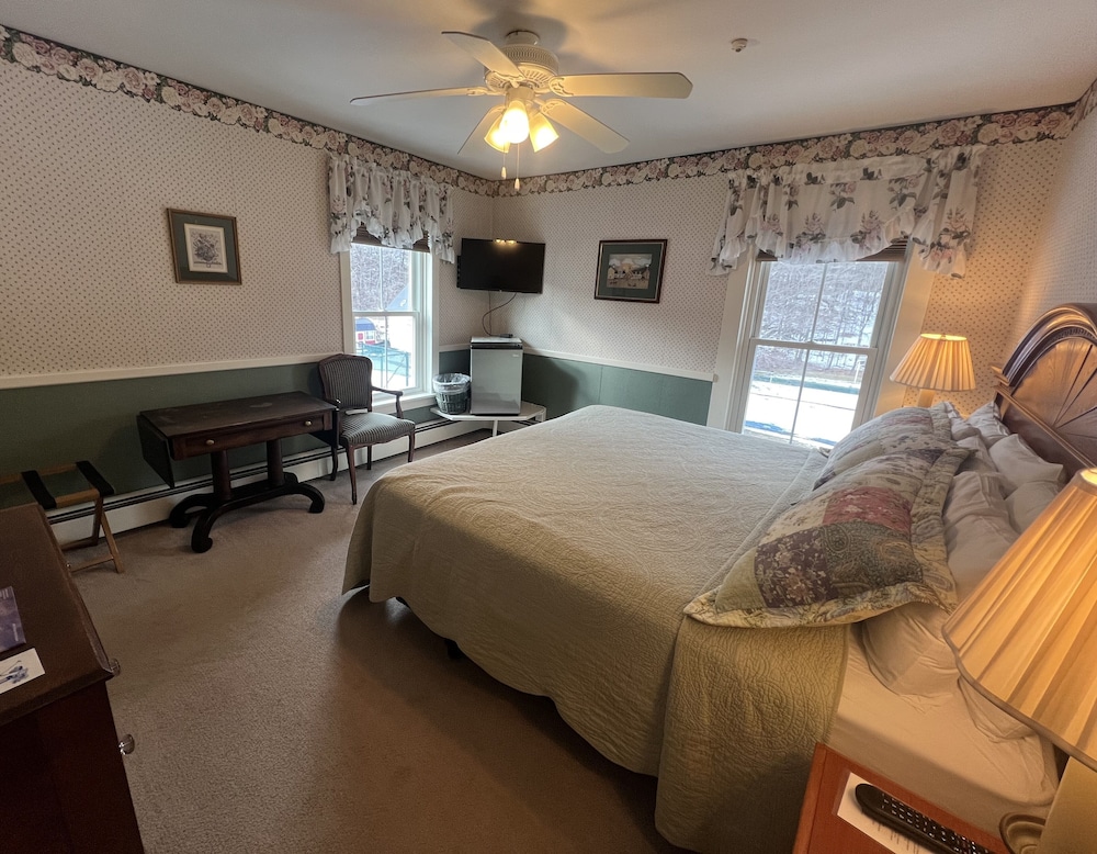 Echo Lake Inn - photo 23