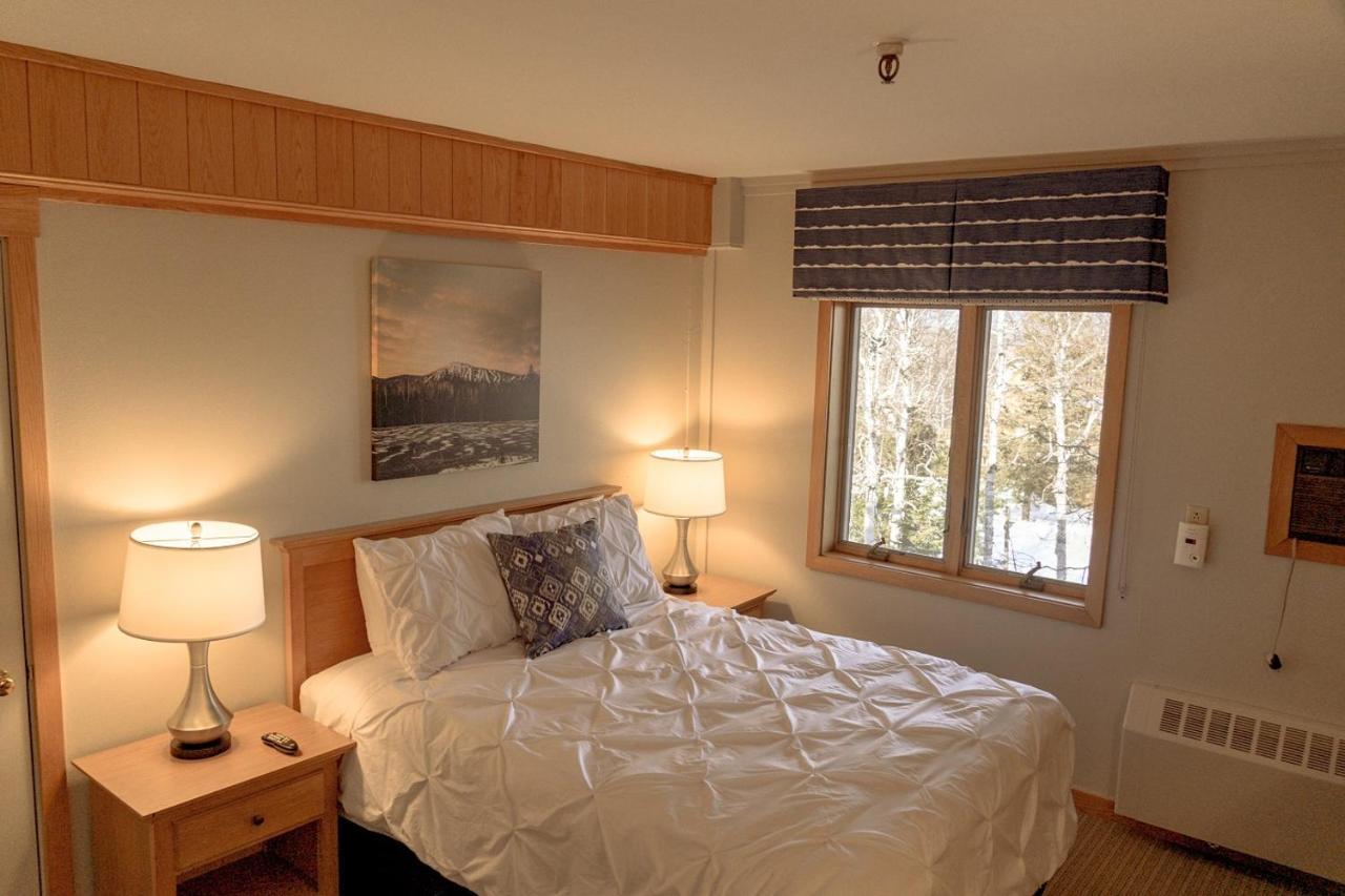 Sugarloaf Inn Shipyard Rooms — hotel in Waterville