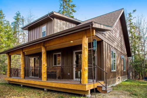 Experience Montana Luxury Cabins #1 6 7 8 & 9 — 4-Star Luxury Hotel in Bigfork, United States