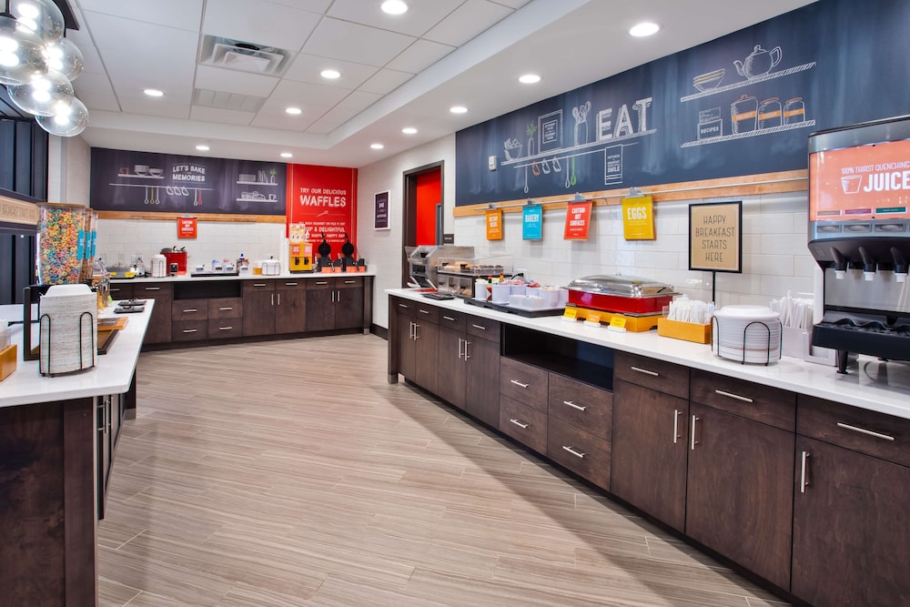 Hampton Inn Union City - photo 21