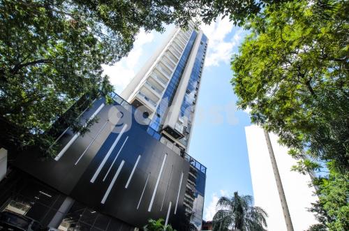 Elegant apartment blocks away from La Galeria — 4-Star Luxury Hotel in Asuncion, Paraguay